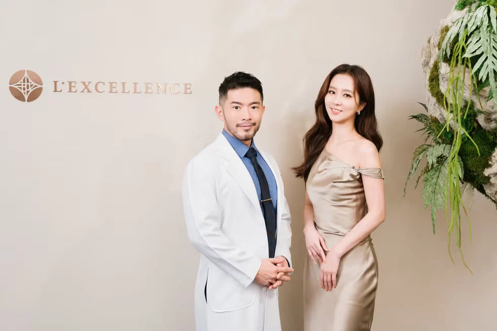 黃幼鳴醫師 周曉涵