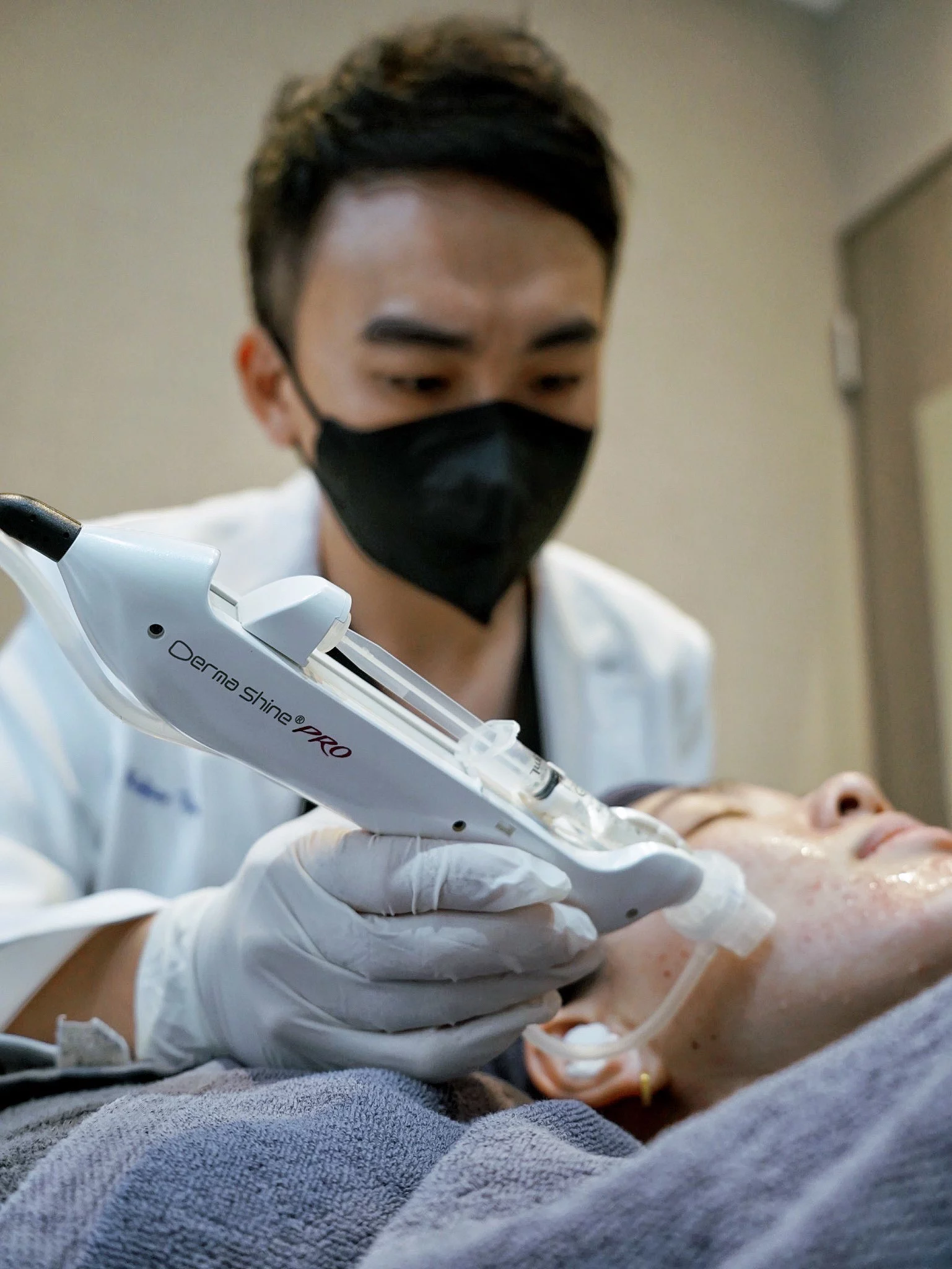 LINE ALBUM ELLE 251205 4